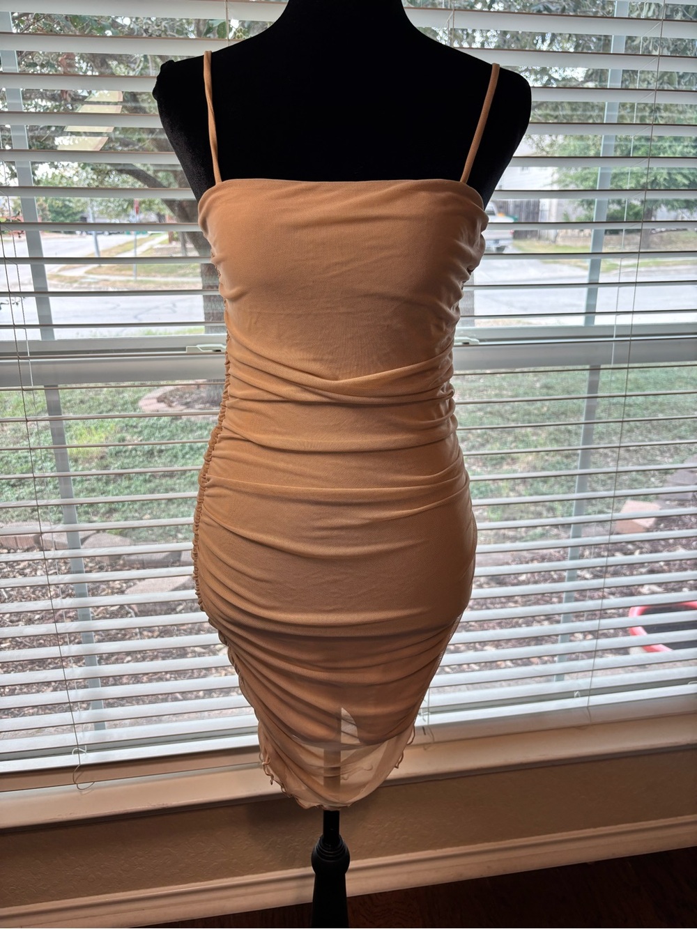Forever 21 NWT Ruched Spaghetti Strap Bodycon Dress - Tan Size Small